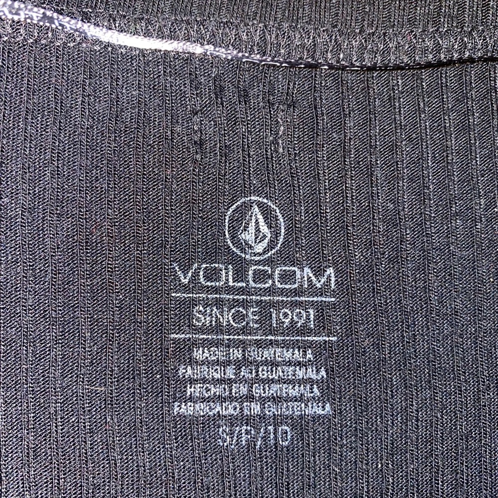 Black Ribbed Volcom T-shirt - Picture 6 of 6